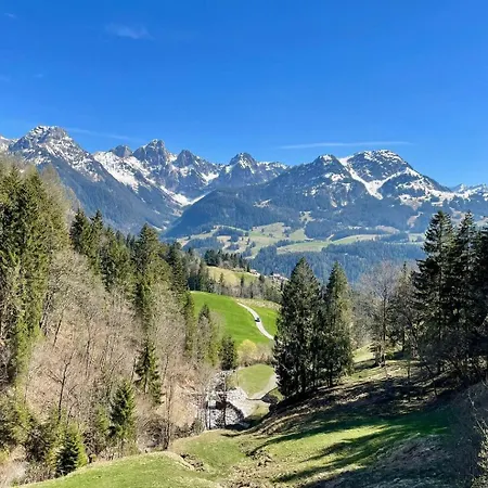 Lejlighed 3 Bedroom Modern Alpine Escape *