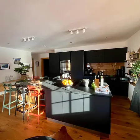 3 Bedroom Modern Alpine Escape *