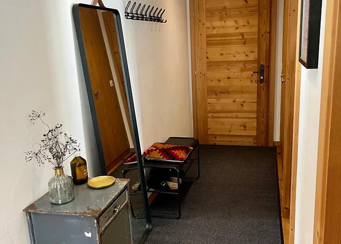 Apartament 3 Bedroom Modern Alpine Escape