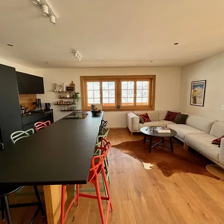 3 Bedroom Modern Alpine Escape Chateau-d'Oex