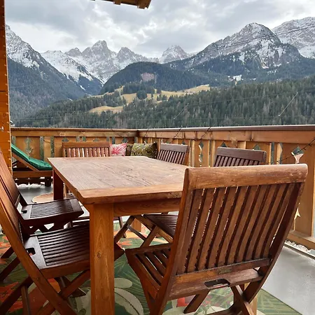 Apartment 3 Bedroom Modern Alpine Escape