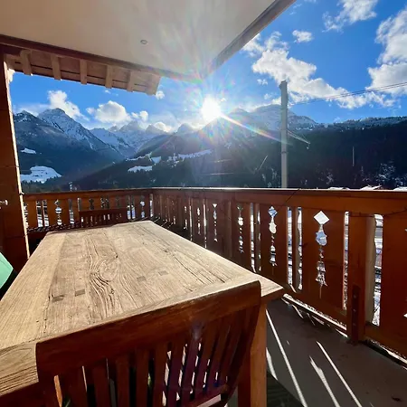 3 Bedroom Modern Alpine Escape Apartment *